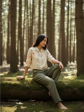 Vintage GALLIANO Silk Watercolor Floral Cropped Blouse ~ Like New ~ size Medium